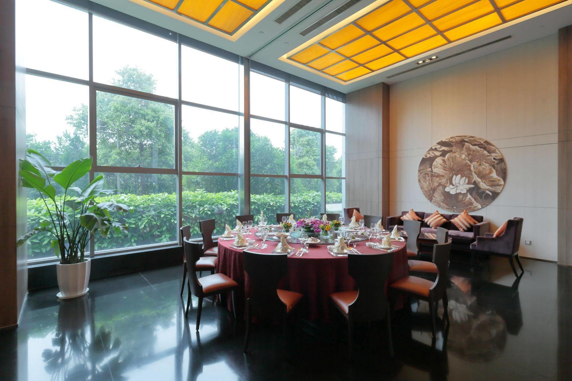 Mercure Suzhou Park Hotel & Suites Dış mekan fotoğraf